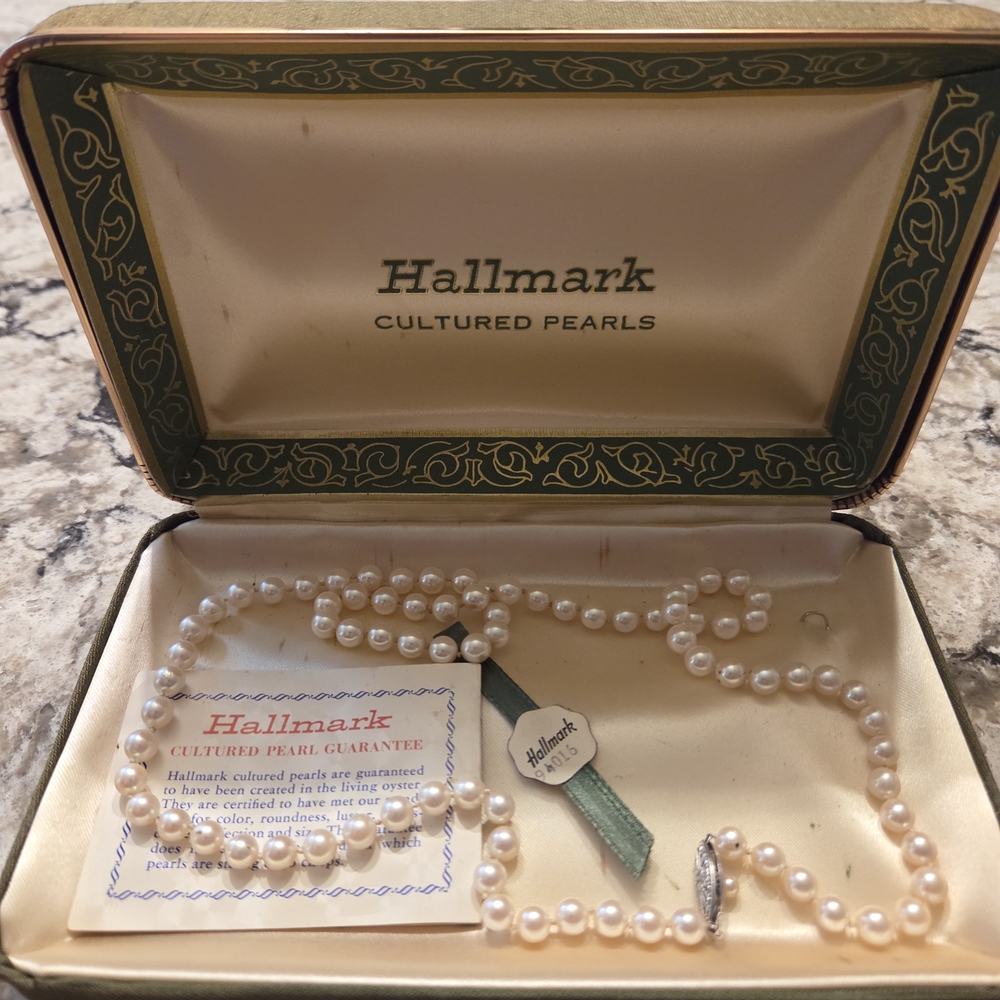 Hallmark White Pearl Necklace